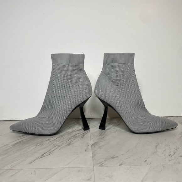 Marc Fisher Umair Gray Pointy Toe Heeled Bootie 8 1/2 M - Picture 7 of 15